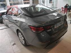 نیسان سێنترا